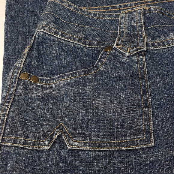 Cato Blue Jeans Button Back Pockets Size 8 - Picture 16 of 16